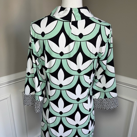 J. McLaughlin Geometric Floral Print MIDI Dress Size Medium - Picture 5 of 7